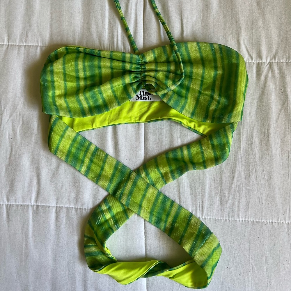 Green tiger mist top